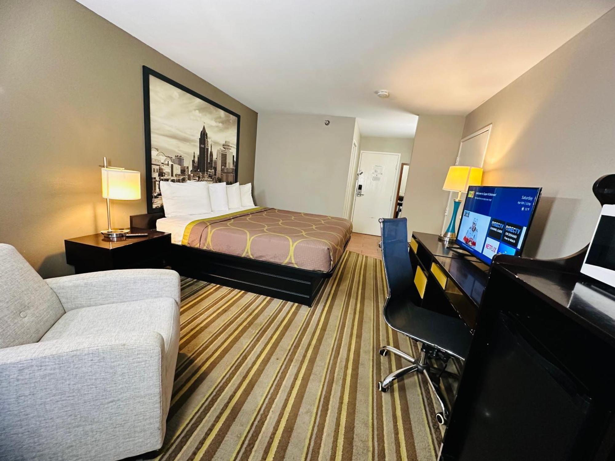 Delavan Inn And Suites Extérieur photo